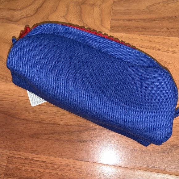 NWT Disney x Primark Mickey Mouse Pencil Case - Picture 9 of 9